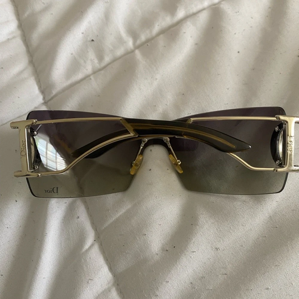 SOLD - Picture 2 of 9